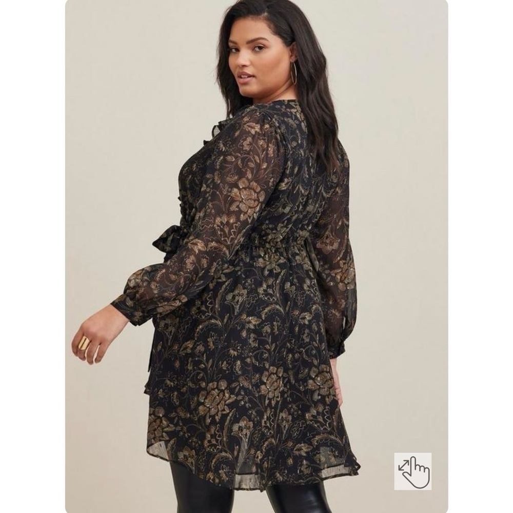 Torrid Chiffon Layered Tie Front Surplice Tunic Blouse - Floral Black - Picture 3 of 7